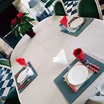 Manoir De L'as De Trefle Nocleg ze śniadaniem *