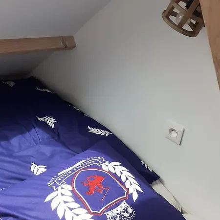 לינה וארוחת בוקר Manoir De L'as De Trefle Isneauville