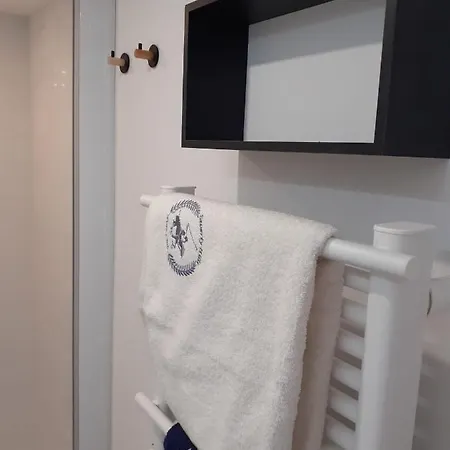 艾斯特里菲住宿加早餐旅馆 Isneauville