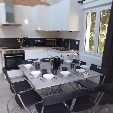 艾斯特里菲住宿加早餐旅馆 Isneauville