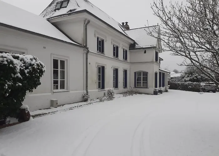 Manoir De L'as De Trèfle Couette-café Isneauville