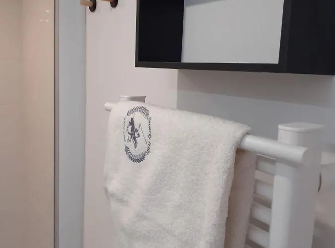 Manoir De L'as De Trèfle Isneauville