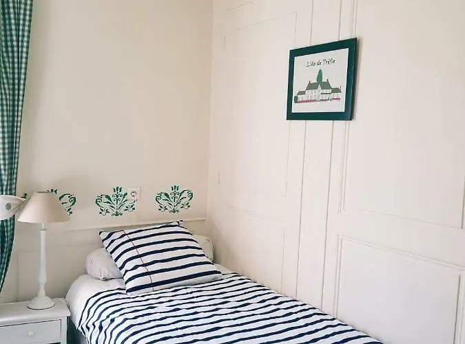 Manoir De L'as De Trèfle Isneauville